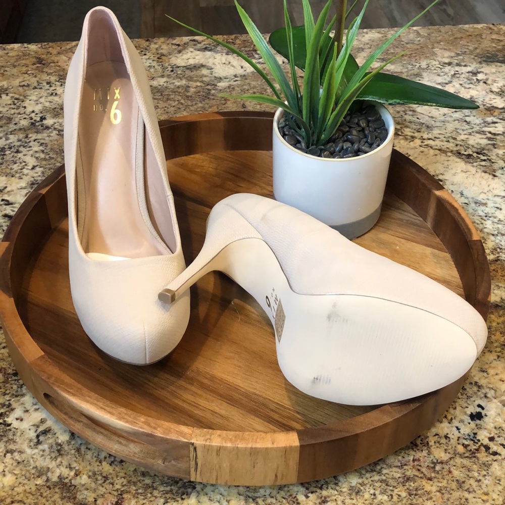 New Nude Pumps